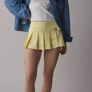 BDG urban outfitters Shaina Belted Linen Micro Mini Skort in butter yellow NEW S